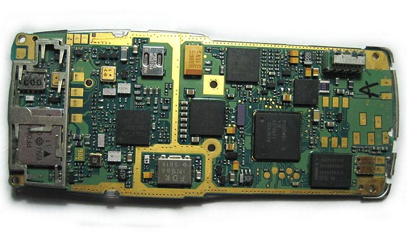 File:Nokia8210 Back3.jpg